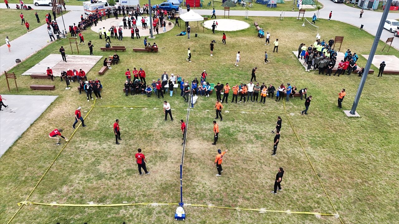 Bitlis'te 'AFAD Doğu ve Güneydoğu Anadolu Bölgesi Akreditasyon Kampı' sürüyor