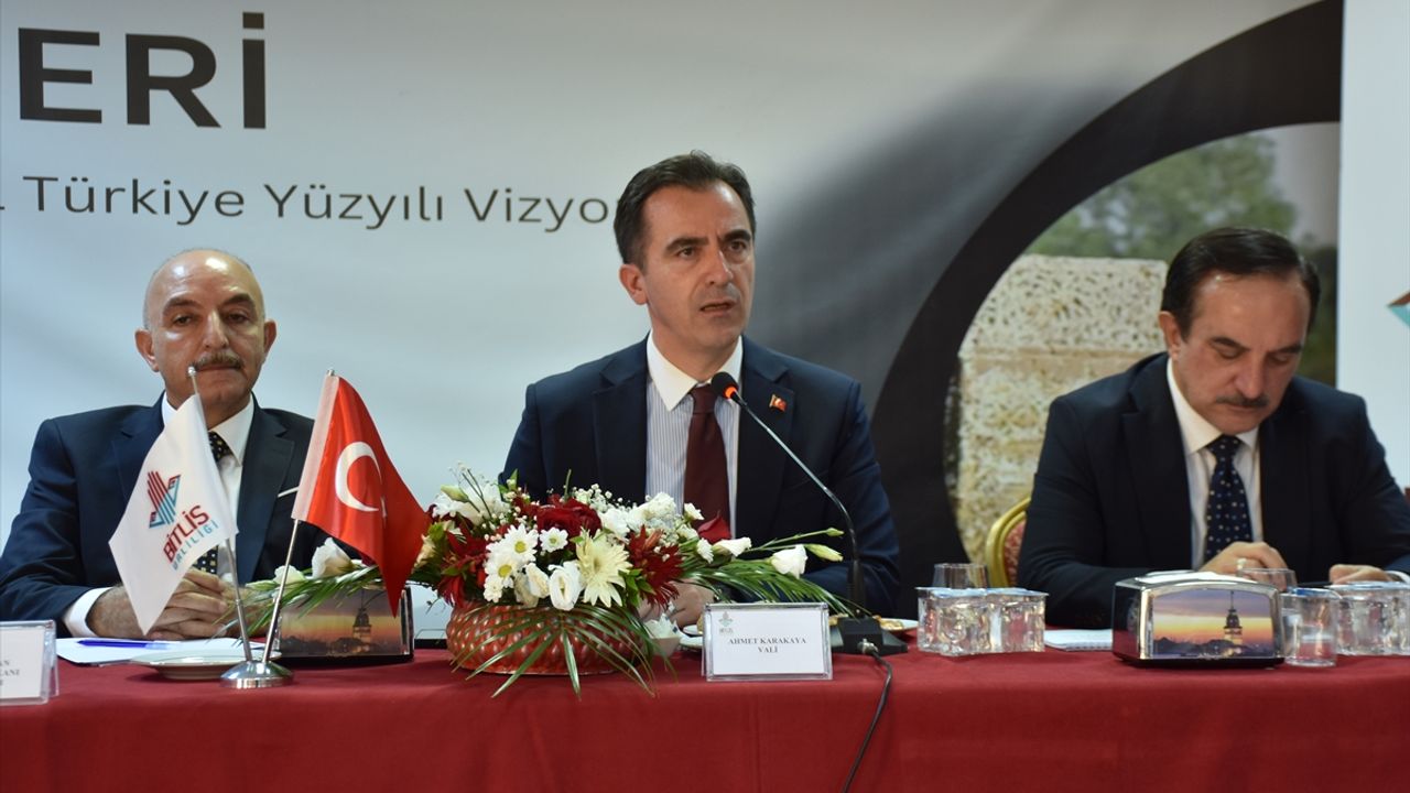 Bitlis'te 'Türkiye Sohbetleri' toplantısı düzenlendi