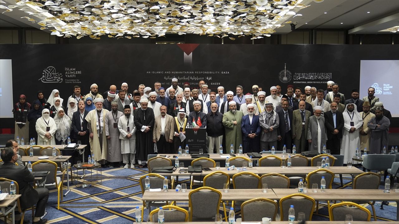 'İslami ve İnsani Bir Sorumluluk: Gazze' konferansı çalıştaylarla sürüyor