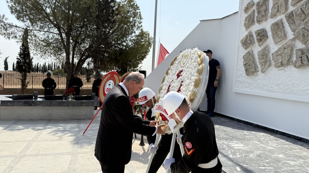 Rumların 51 yıl önce Muratağa, Sandallar ve Atlılar'da şehit ettiği Kıbrıs Türkleri anıldı