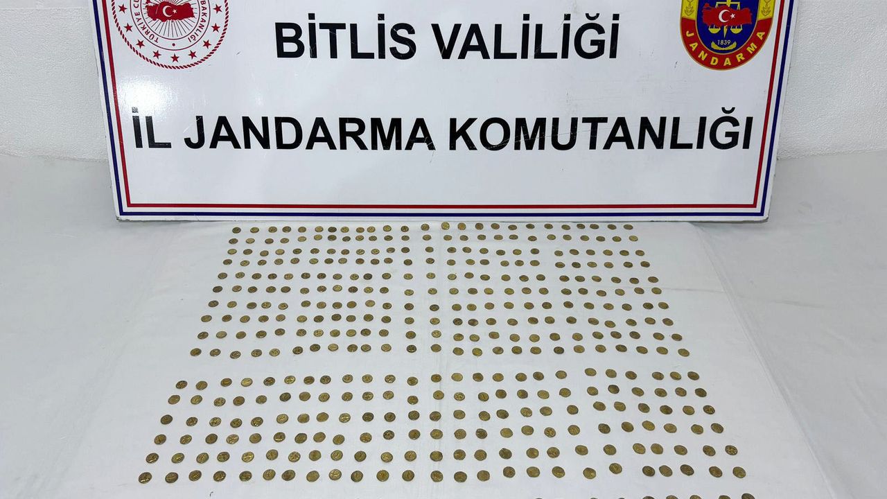 Bitlis'te Roma dönemine ait 500 sikke ele geçirildi