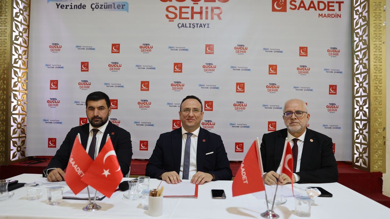 Saadet Partisi Genel Başkan Yardımcısı Tekin, Mardin'deki çalıştayda konuştu: