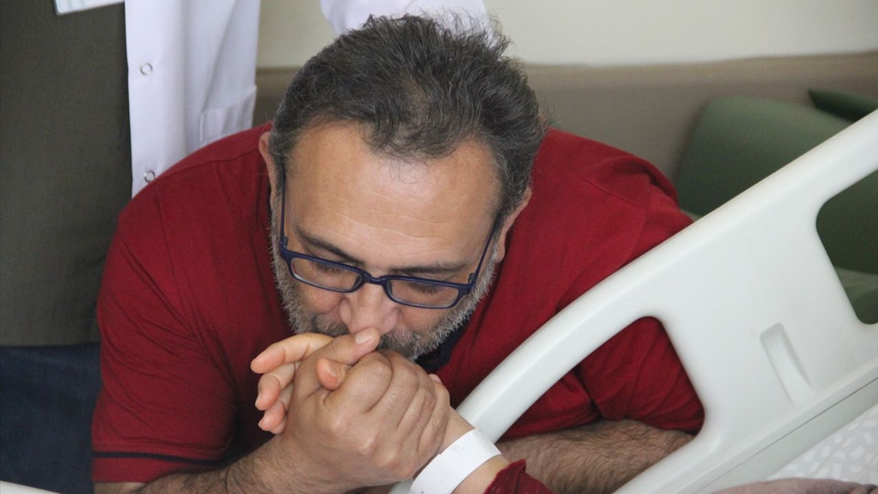 5 gün arayla kalp krizi geçiren anne ve oğlu aynı gün yapılan anjiyoyla sağlığına kavuştu