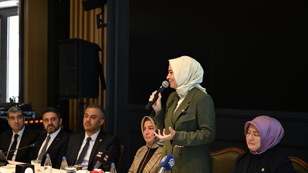 AK Parti Genel Başkan Yardımcısı Kaya, Kahramanmaraş'ta kadın girişimcilerle buluştu: