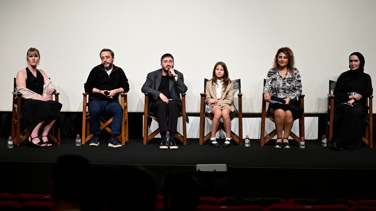 Altın Portakal Film Festivali'nde 'Aldığımız Nefes' ve 'Tavşan İmparatorluğu' filmleri gösterildi