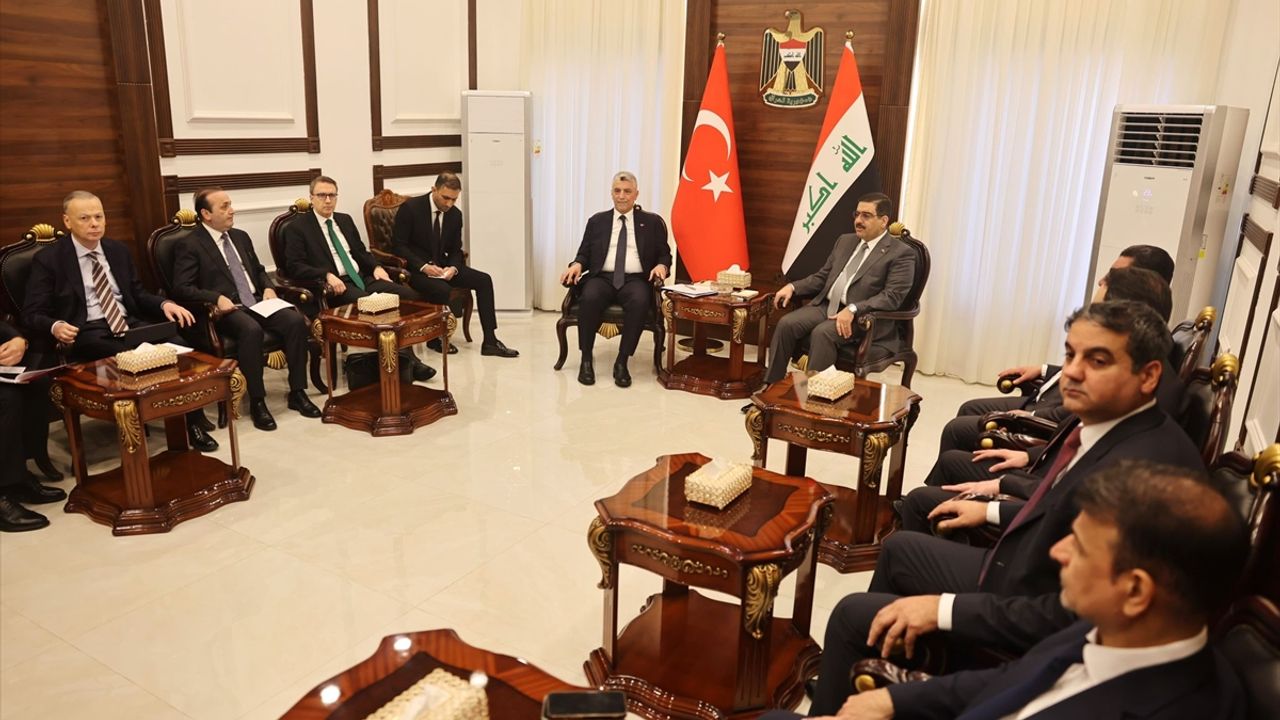 Bakan Bolat, Türkiye-Irak Genel Ticaret ve Müteahhitlik Heyeti Programı'nda konuştu: