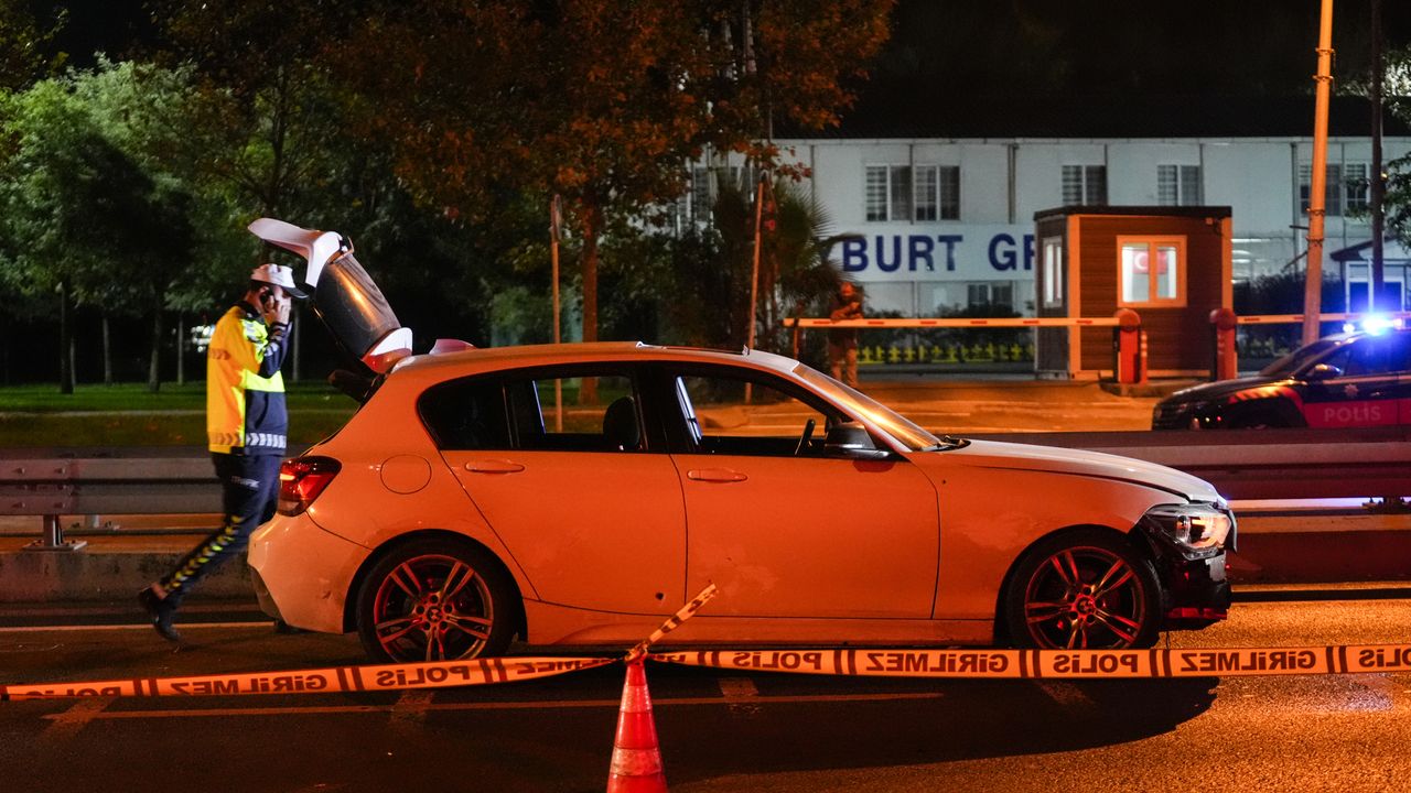 Bakırköy'de polisten kaçan şüpheli, kovalamaca sonucu vurularak yakalandı