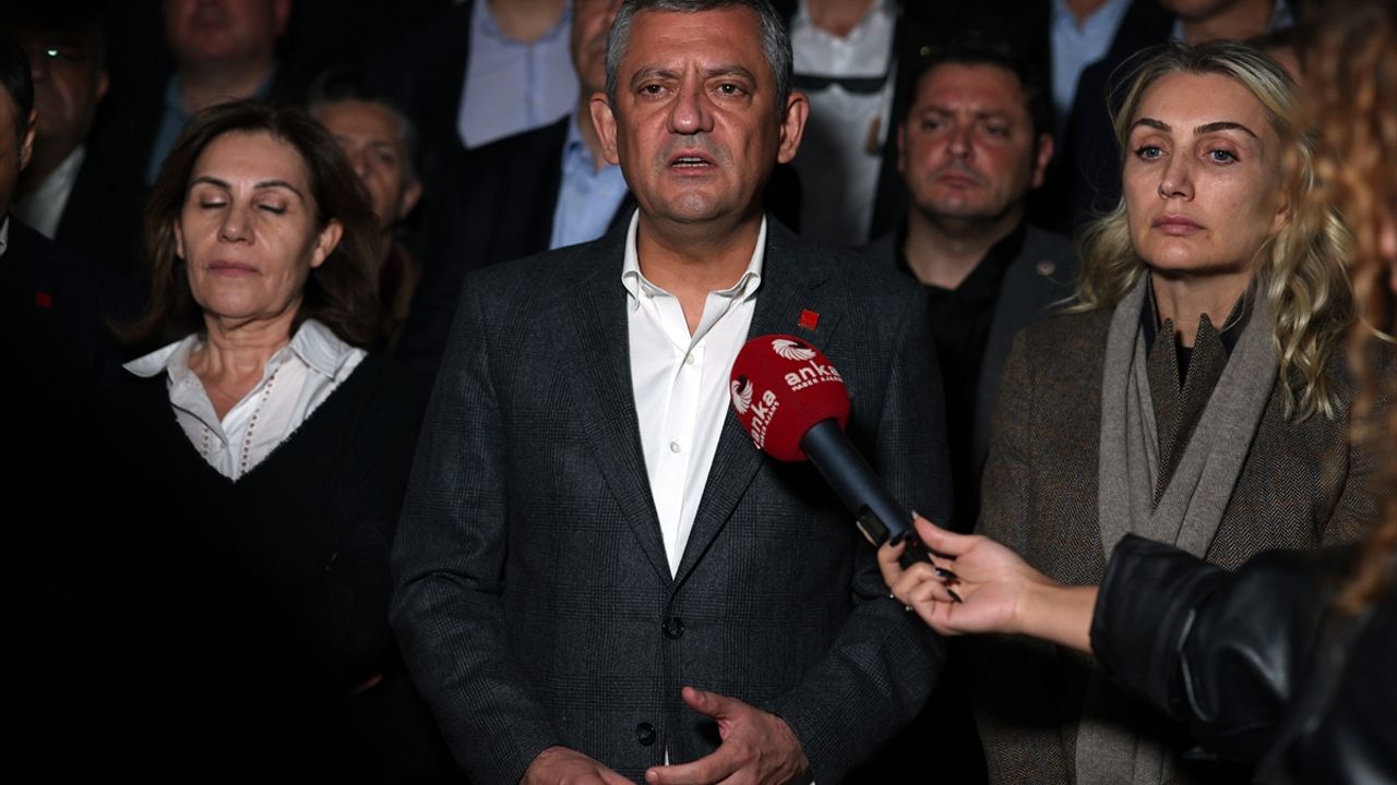CHP Genel Başkanı Özel, İmamoğlu'nun 'casusluk' suçundan tutuklanmasına ilişkin konuştu: