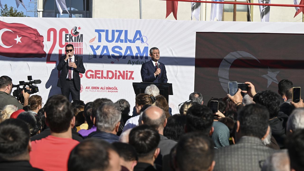 CHP Genel Başkanı Özel, Tuzla Yaşam Aydınlı'nın açılışında konuştu: