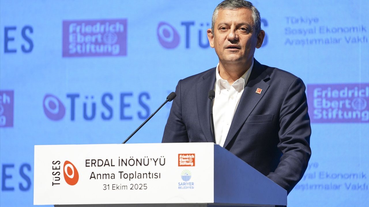 CHP Genel Başkanı Özgür Özel, 'Erdal İnönü'yü Anma Toplantısı'na katıldı: