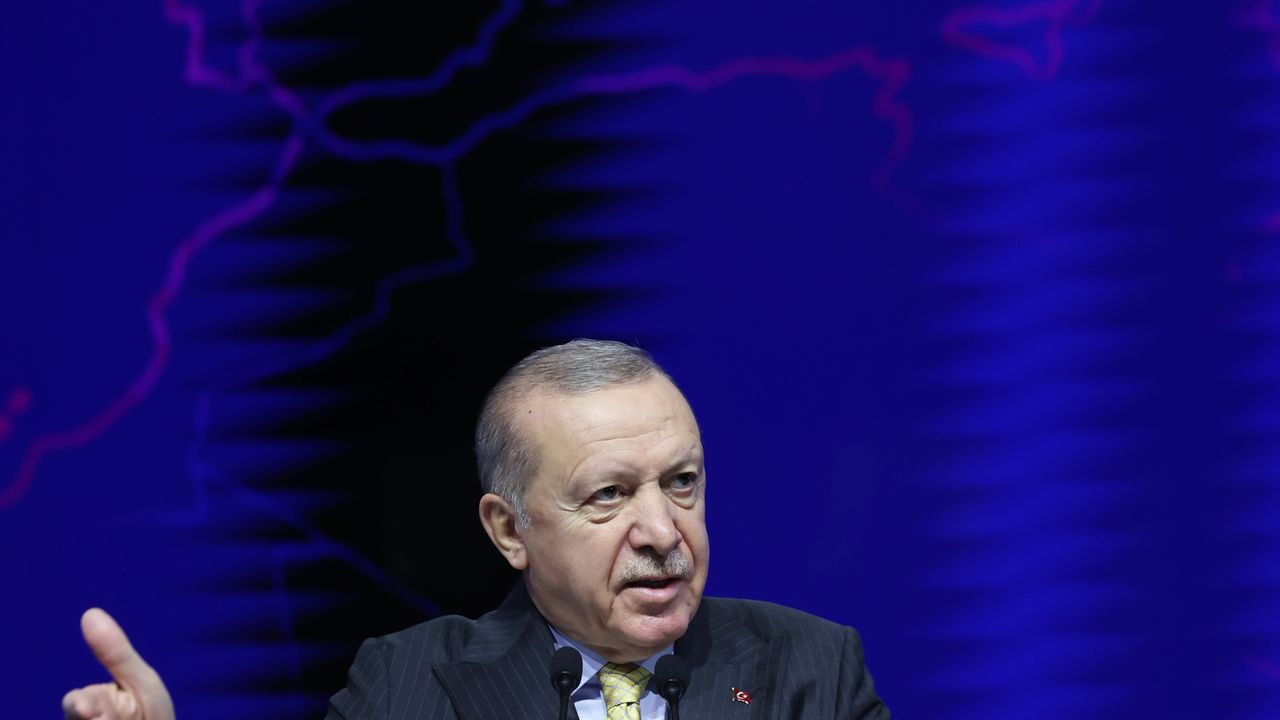 Cumhurbaşkanı Erdoğan, TRT World Forum 2025'te konuştu: (1)