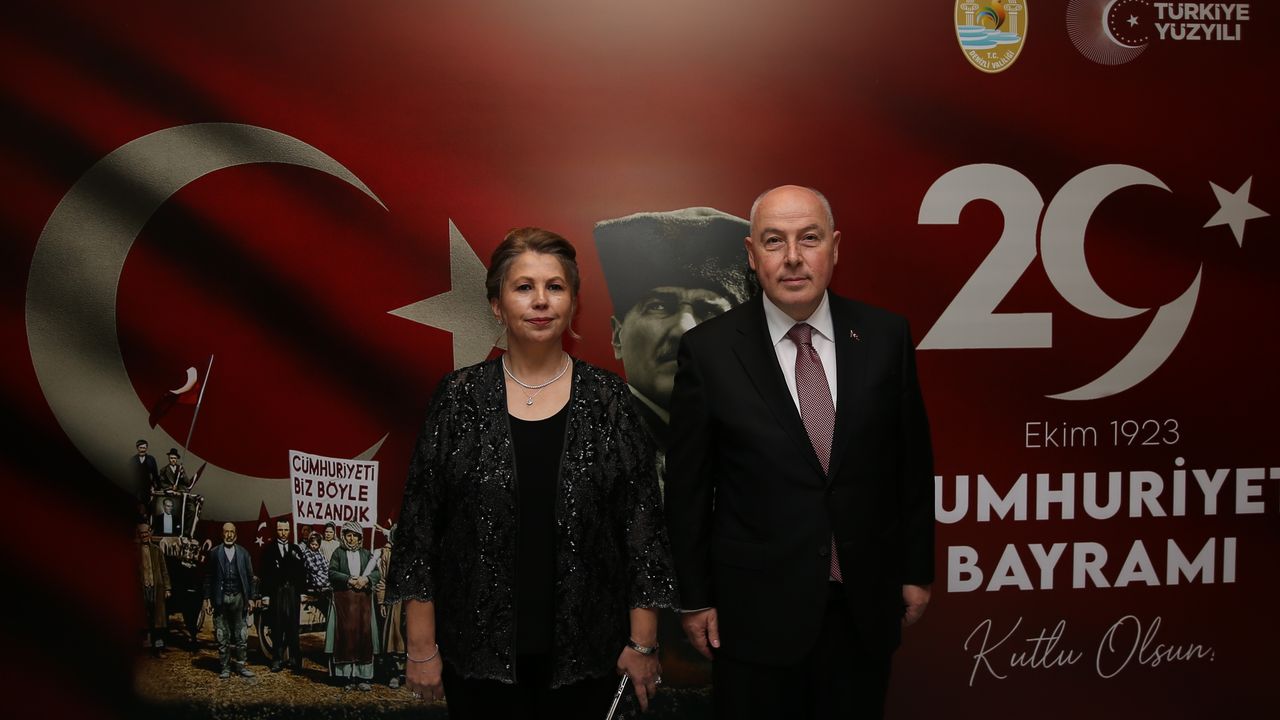 Denizli'de 29 Ekim Cumhuriyet Bayramı resepsiyonu verildi