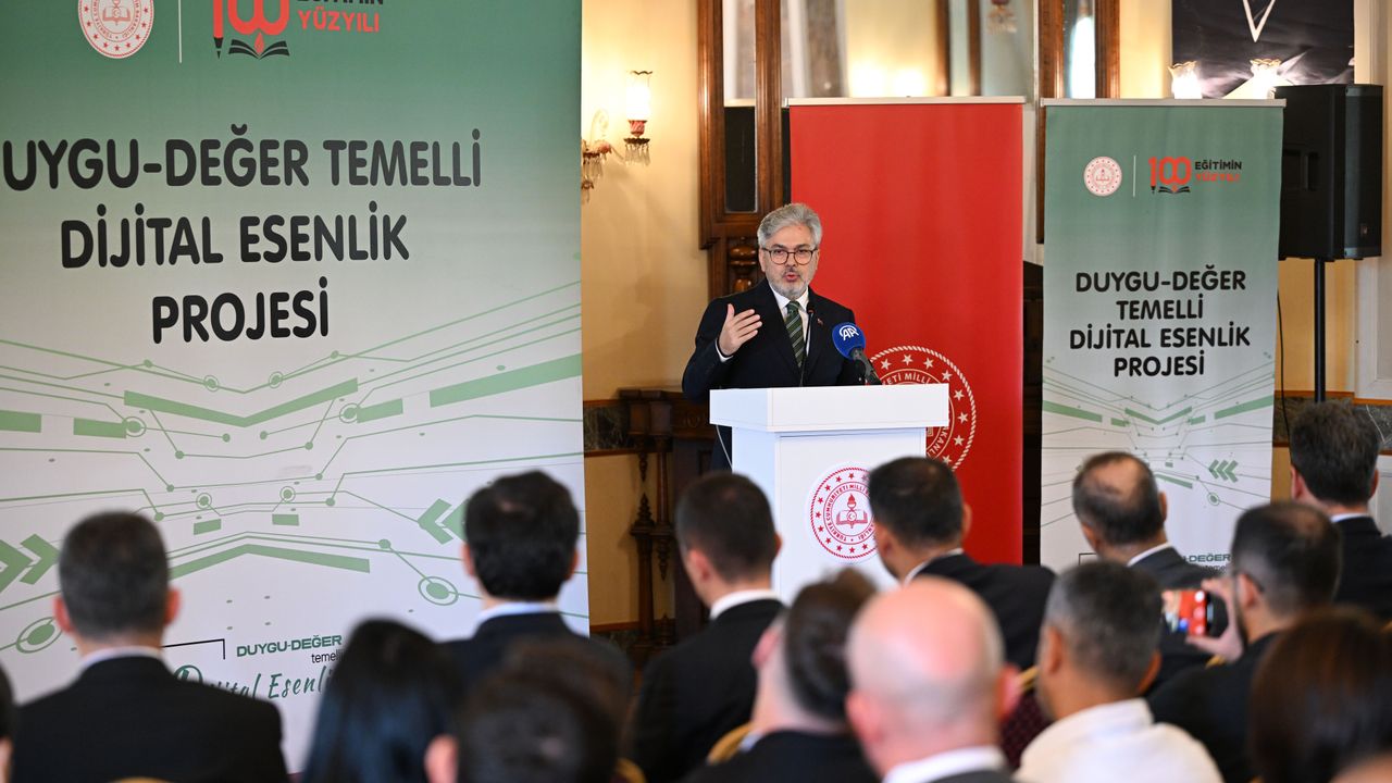 'Duygu-Değer Temelli Dijital Esenlik Projesi 3. Çalıştayı' Üsküdar'da yapıldı