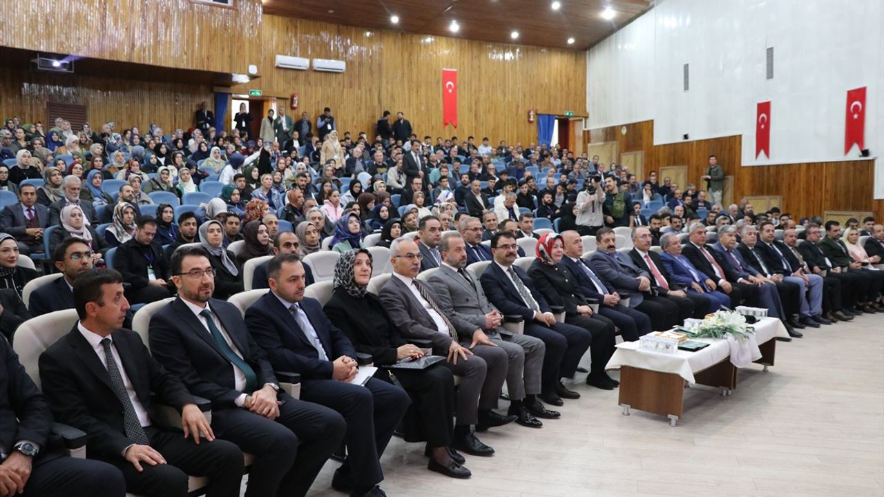 Elazığ'da '4. Din Öğretimi Çalıştayı' düzenlendi