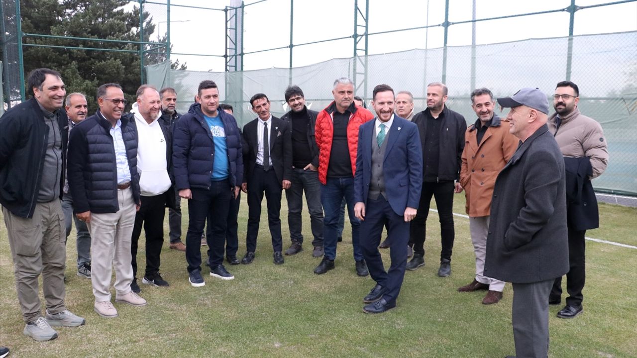 Erzurumspor'un şampiyon kadrosu 27 yıl sonra aynı yerde buluştu