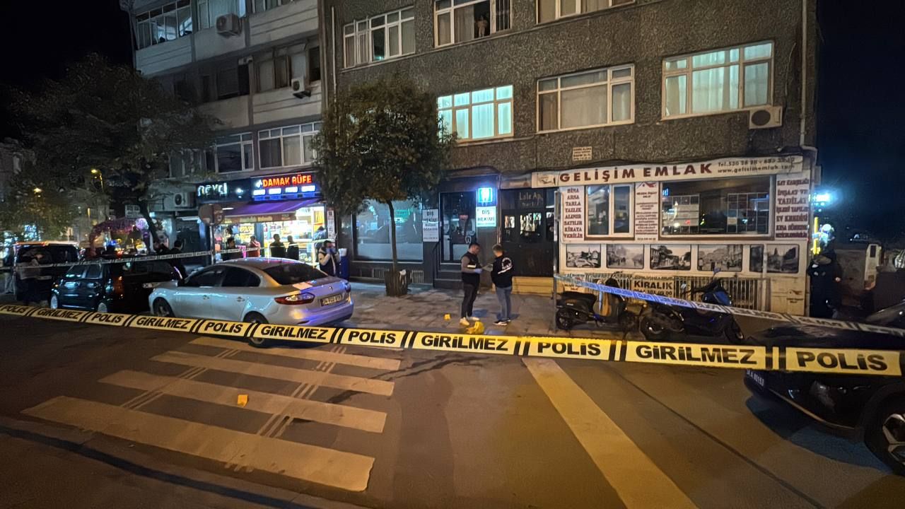 Fatih'te silahlı saldırıya uğrayan kişi yaralandı