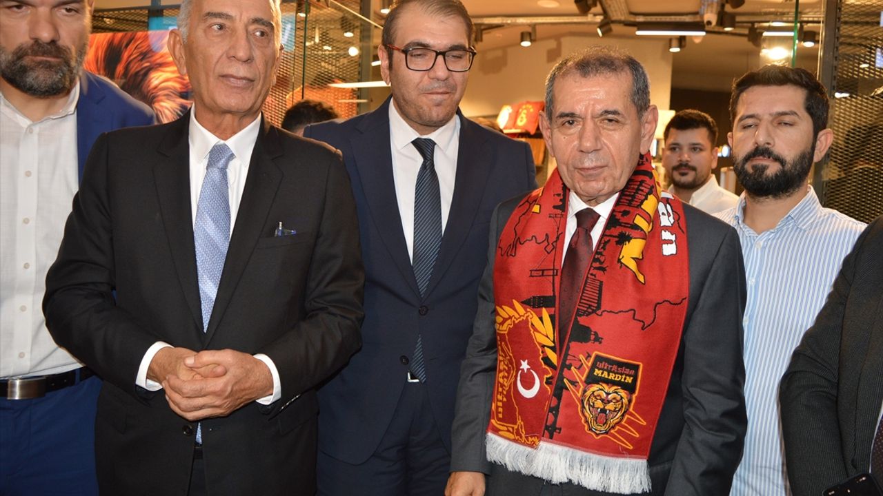 Galatasaray Kulübü Dursun Özbek, Mardin'de GS Store mağazasının açılışını yaptı