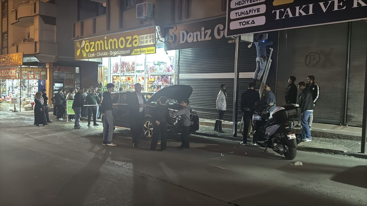 Gaziantep'te park halindeki otomobilde bulunan tüpün patlaması sonucu 1 kişi yaralandı
