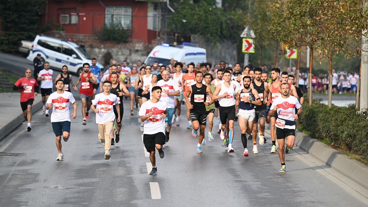 Gaziosmanpaşa'da 5. Cumhuriyet Koşusu etkinliği yapıldı