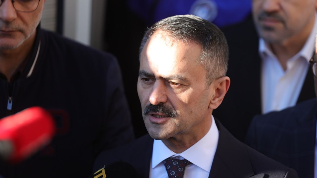 GÜNCELLEME 2 - Kocaeli'de 7 katlı bina çöktü