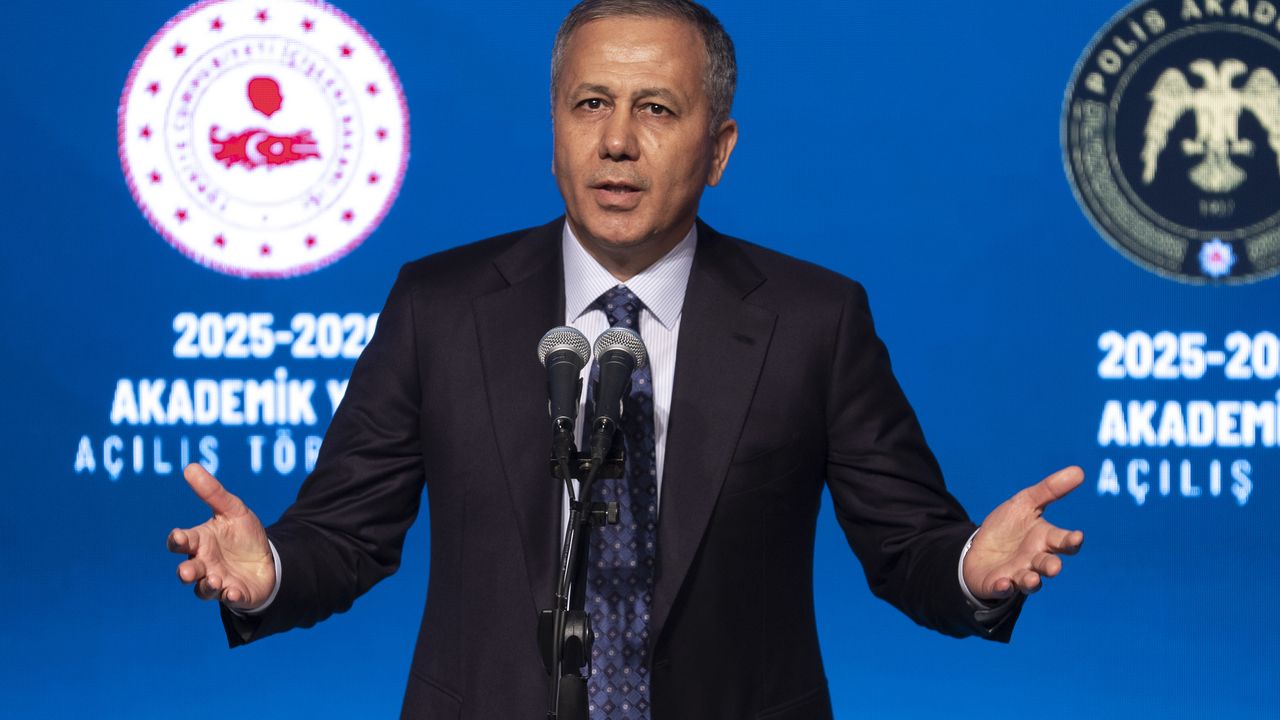 İçişleri Bakanı Yerlikaya, Polis Akademisi 2025-2026 Akademik Yılı Açılış Töreni'nde konuştu: