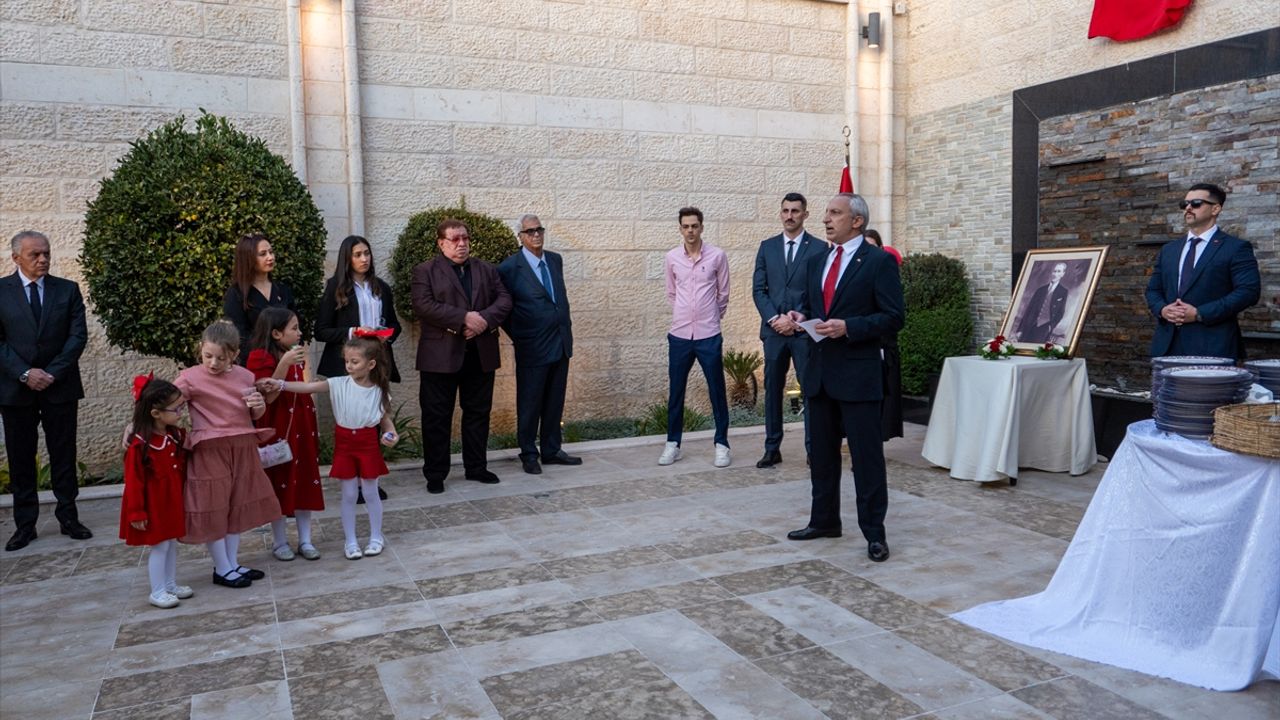 İşgal altındaki Kudüs'te, Türkiye Cumhuriyeti'nin 102. yılı kutlandı