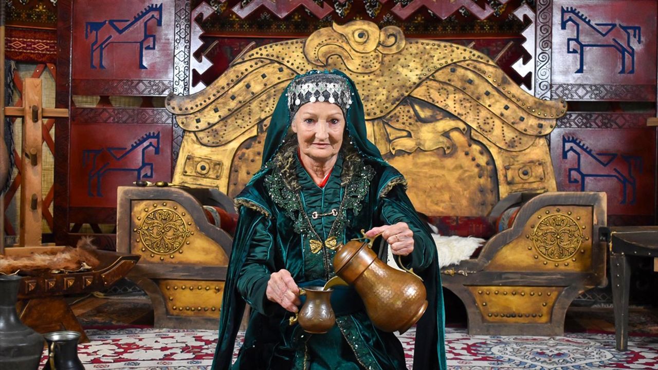 İskoçyalı Julieta Lorena Martinez 'Kuruluş Osman' dizisinden sonra Müslüman oldu