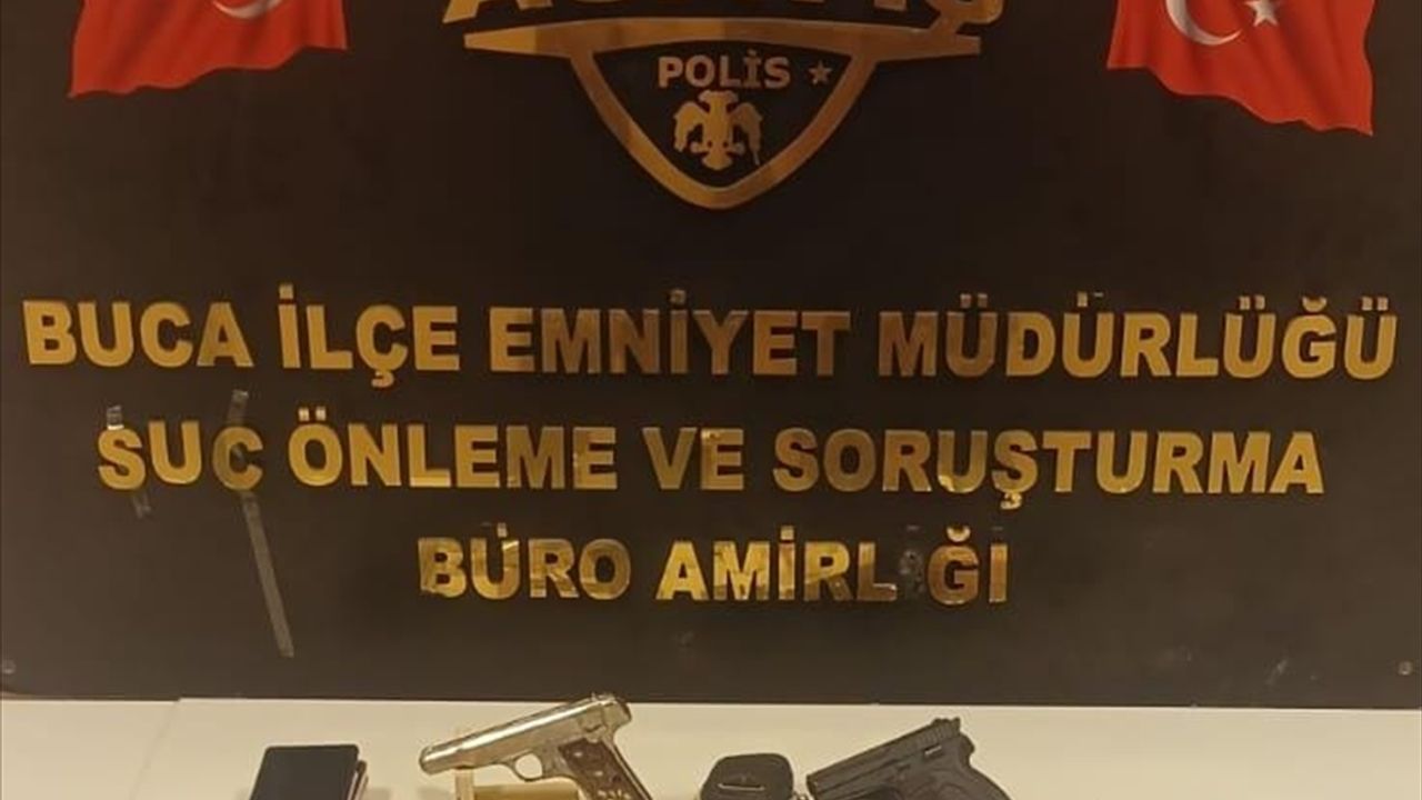 İzmir'de ruhsatsız silah ve uyuşturucu operasyonunda 6 şüpheli gözaltına alındı