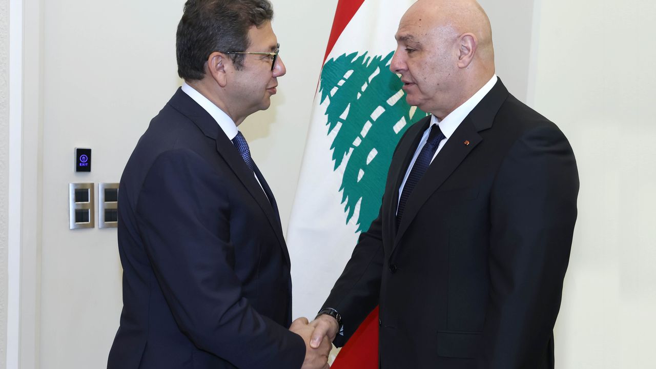 Lübnan Cumhurbaşkanı Avn, Mısır İstihbarat Başkanı Reşad'ı kabul etti