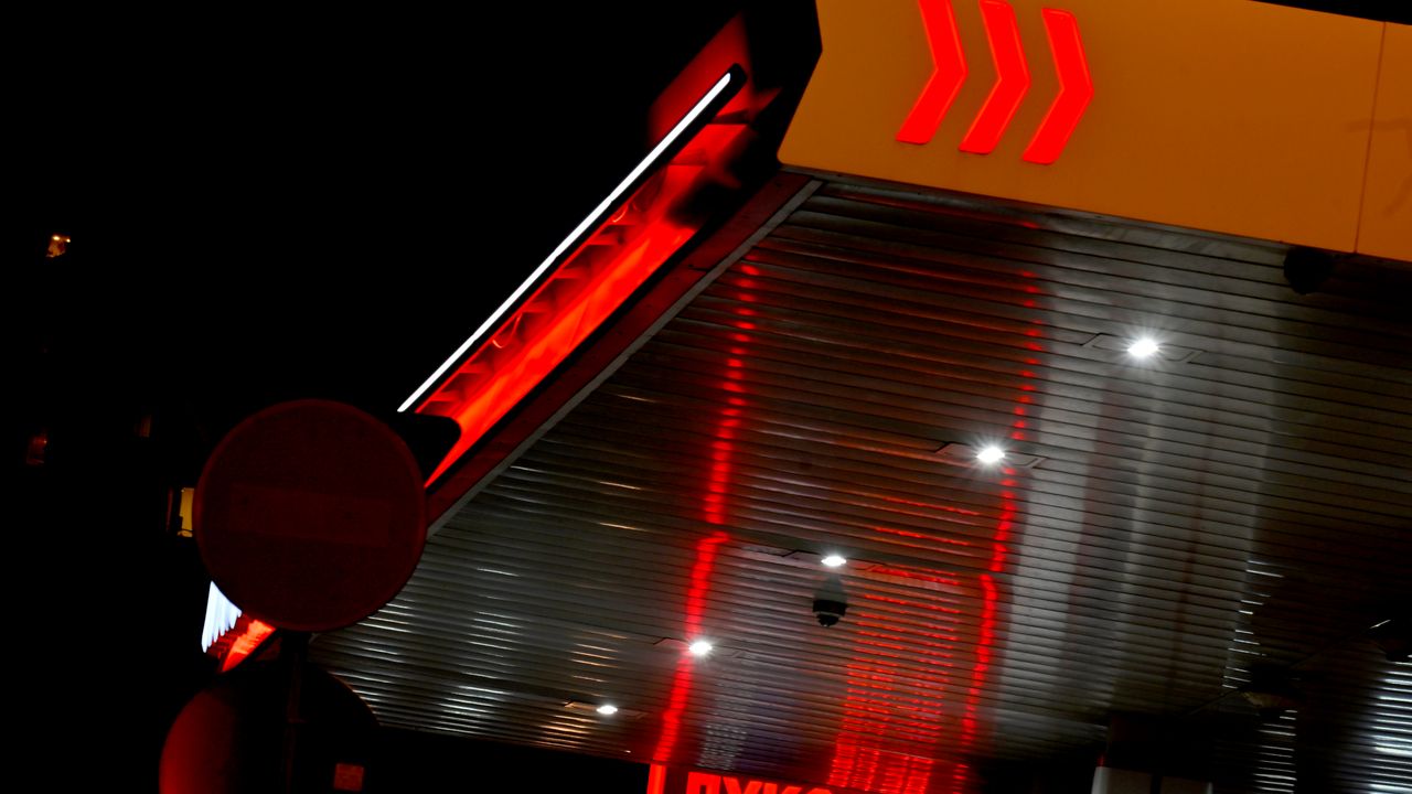 Lukoil, uluslararası varlıklarını İsviçreli şirket Gunvor'a satmak için anlaşma yaptı