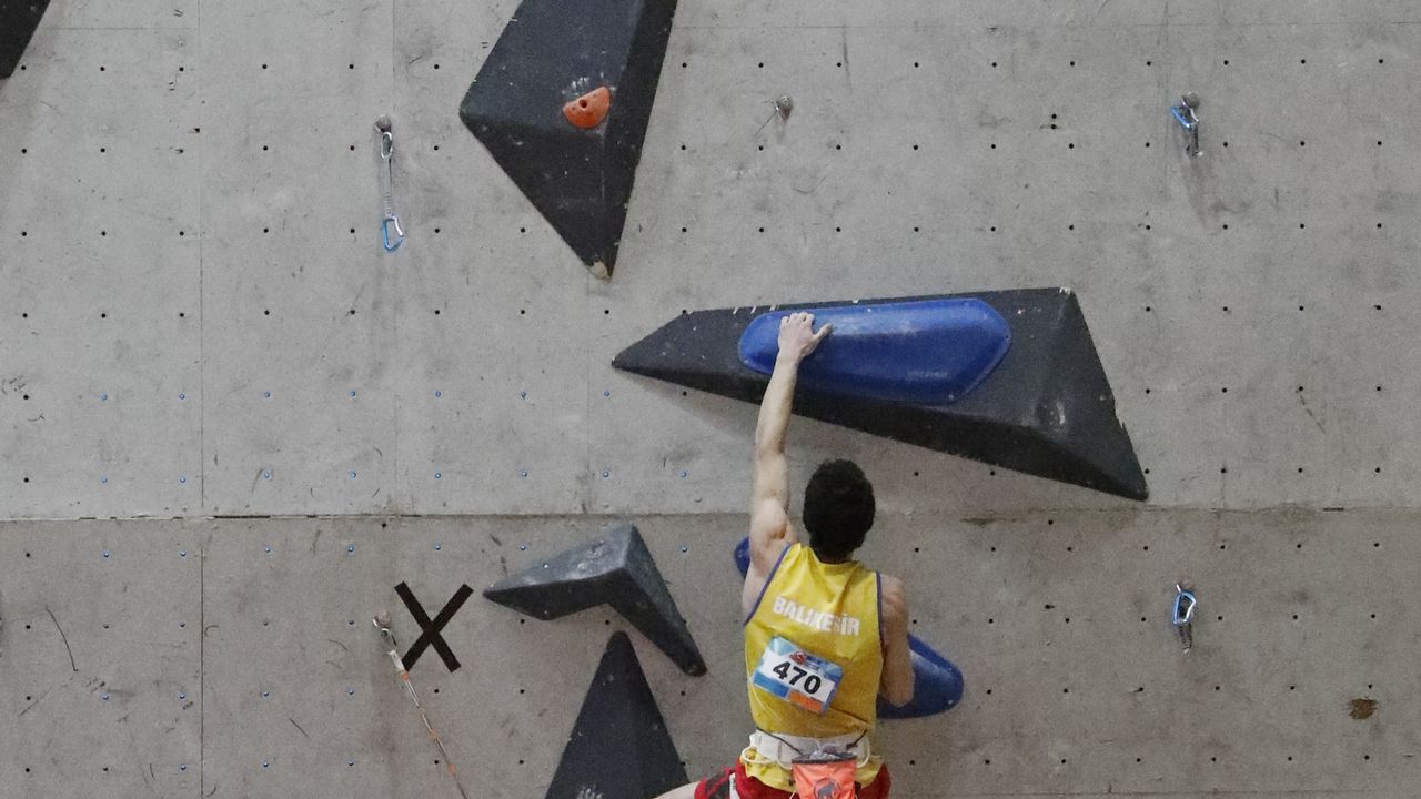 Milli tırmanış sporcusu Muhammed Oğuz'un hedefi olimpiyata katılmak
