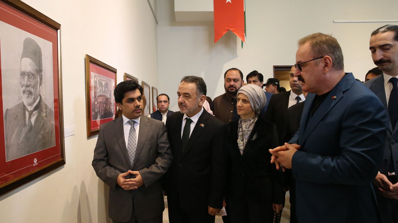 Pakistan'da 'Fedakarlığın Yüzleri' sergisi açıldı