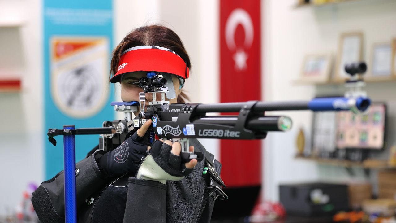 Şampiyonluklarıyla ülkenin gururu oldular