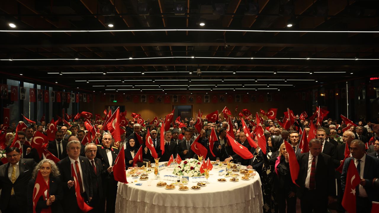 Samsun'da Cumhuriyet'in 102. yılı dolayısıyla resepsiyon verildi