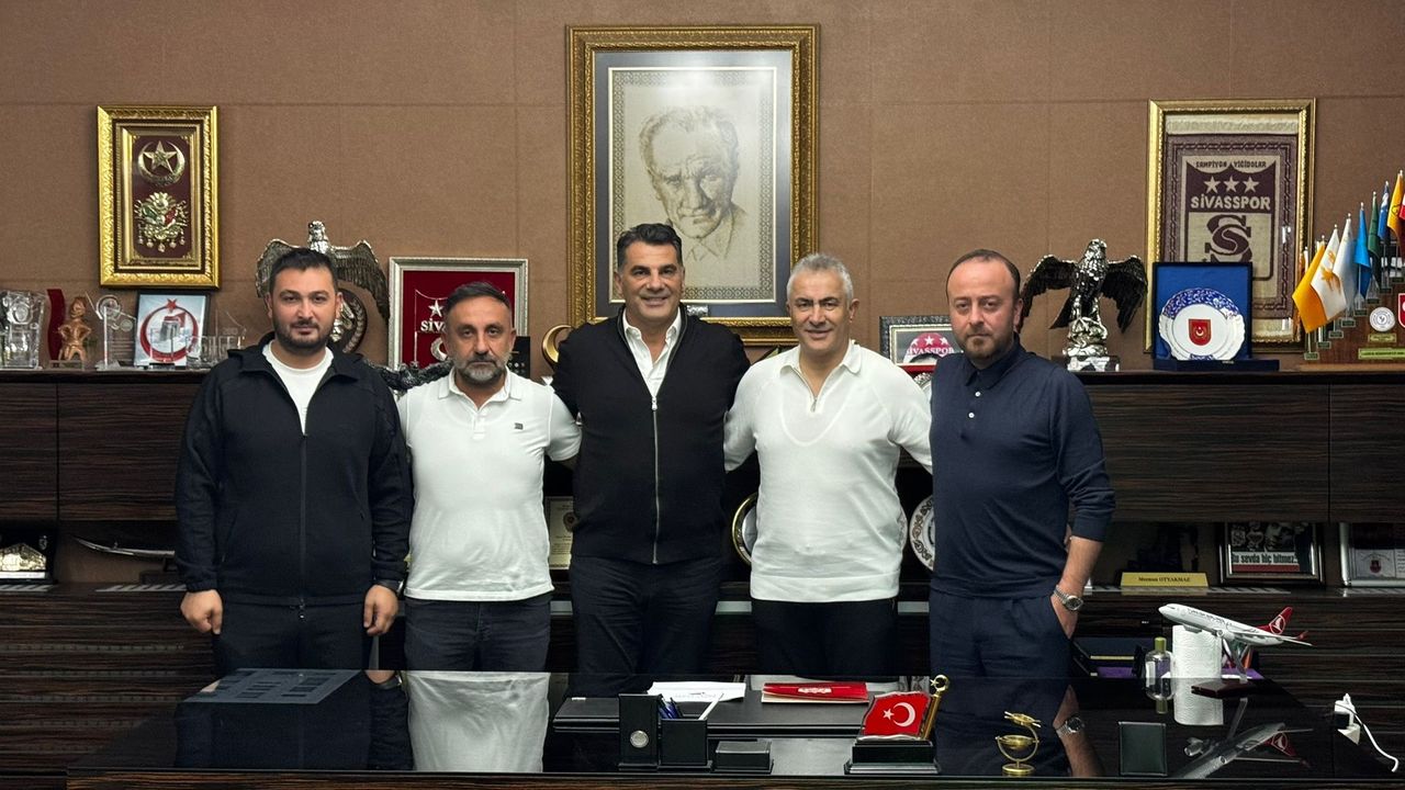 Sivasspor, teknik direktör Mehmet Altıparmak ile anlaşmaya vardı
