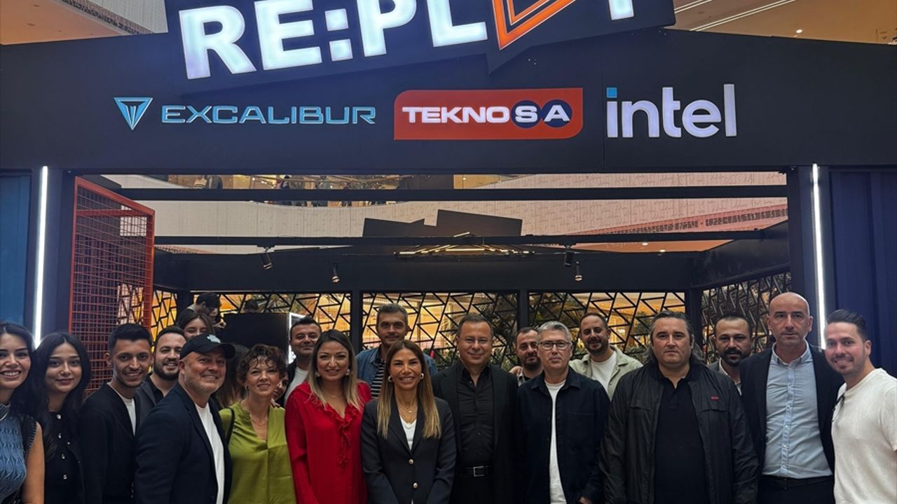 Teknosa'nın desteklediği RE:PLAY turnuvası İstanbul'da düzenledi