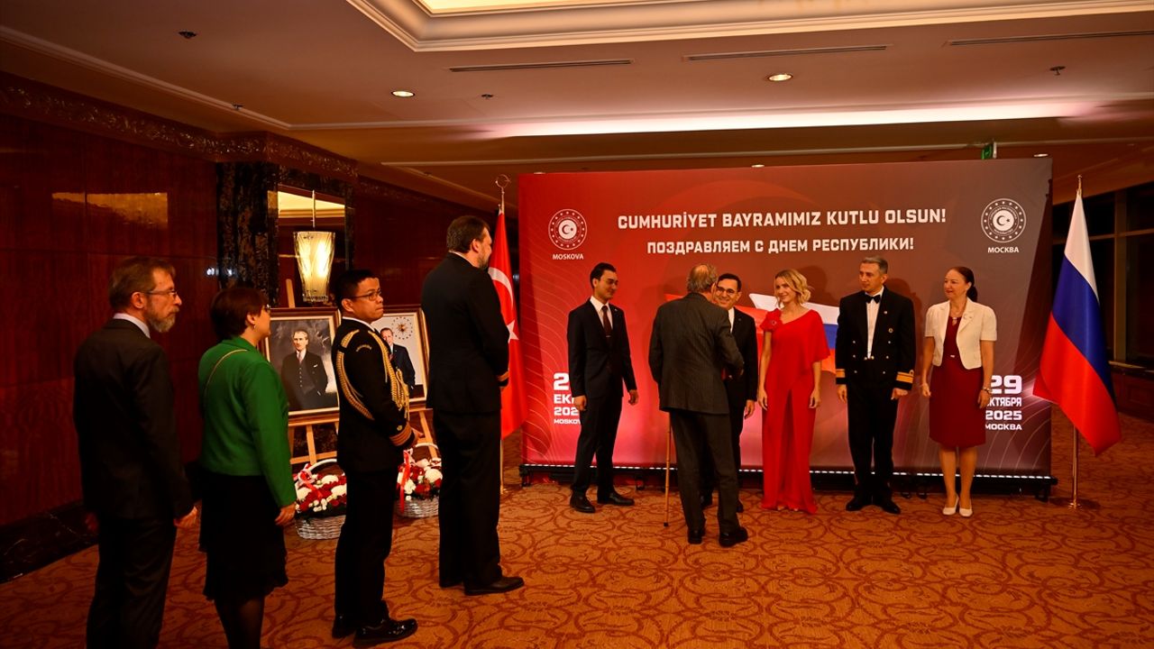 Türkiye Cumhuriyeti'nin 102. yılı Moskova'da resepsiyonla kutlandı