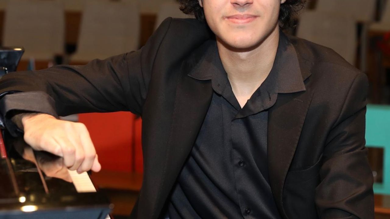 Türkiye'nin genç piyanistleri Fas'ta 3 ödül kazandı