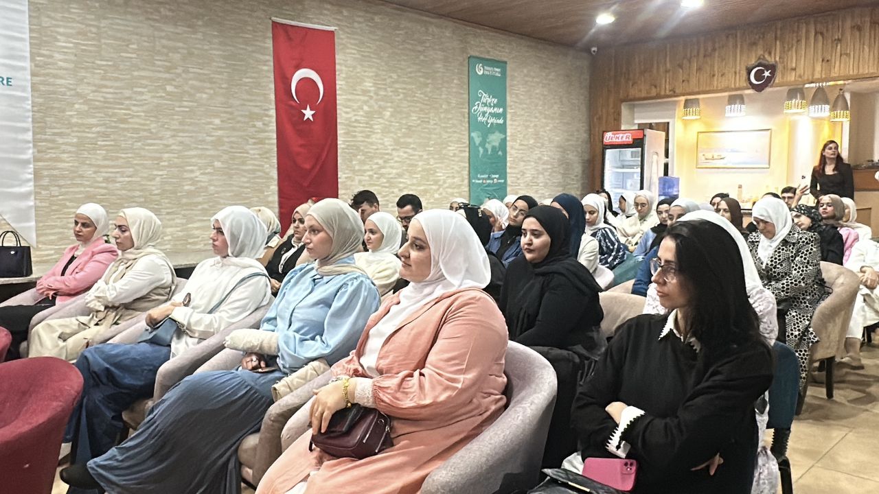 Ürdün'deki Yunus Emre Enstitüsü'nde Türk Dili ve Türkoloji konferansı düzenlendi