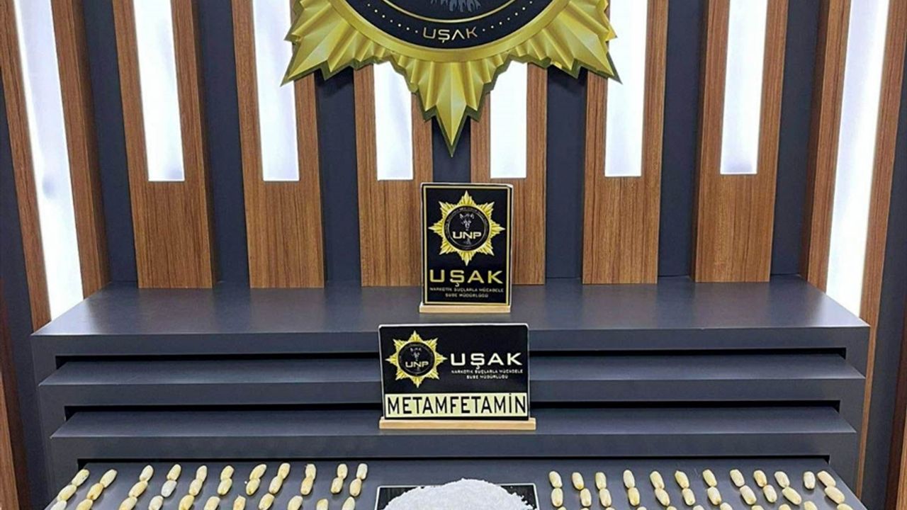 Uşak'ta midelerinde uyuşturucu tespit edilen yabancı uyruklu 3 şüpheli tutuklandı