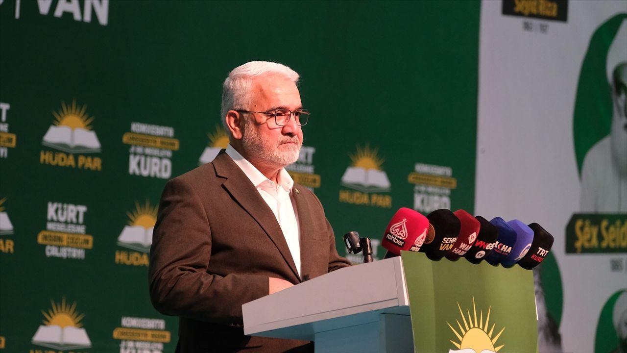 Van'da 'Kürt Meselesine İnsani Çözüm Çalıştayı' düzenlendi