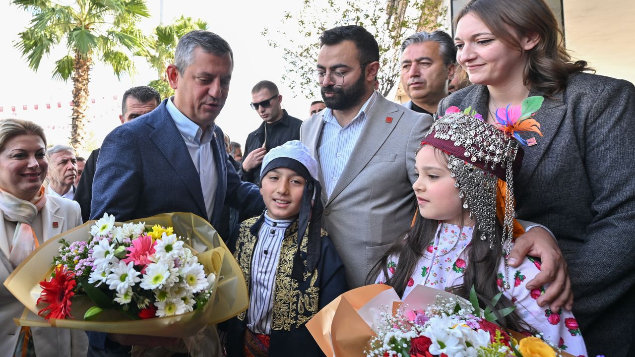 CHP Genel Başkanı Özel, Kilis'te temaslarda bulundu