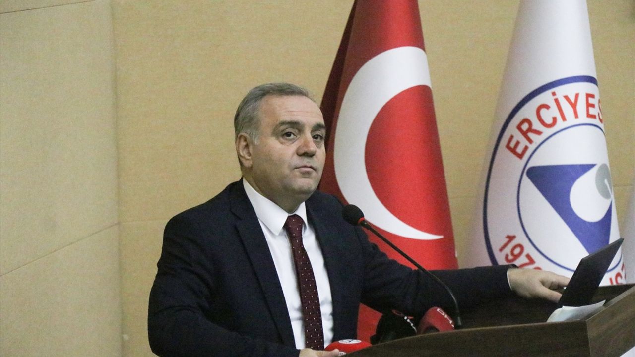 Erciyes Üniversitesi'nde '20. Yılında Yapay Arı Koloni (ABC) Algoritması Çalıştayı' başladı