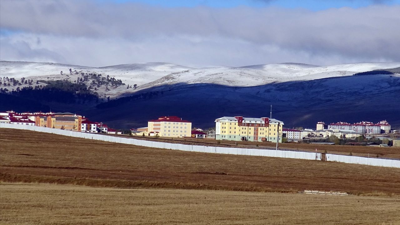 Kars'ta soğuk hava etkili oldu