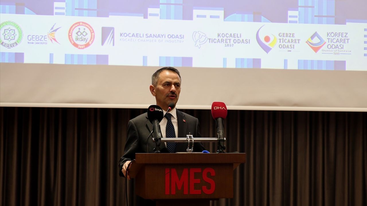 Kocaeli'de '1. Ulusal İşyeri Temelli Mesleki Eğitim Çalıştayı' düzenlendi