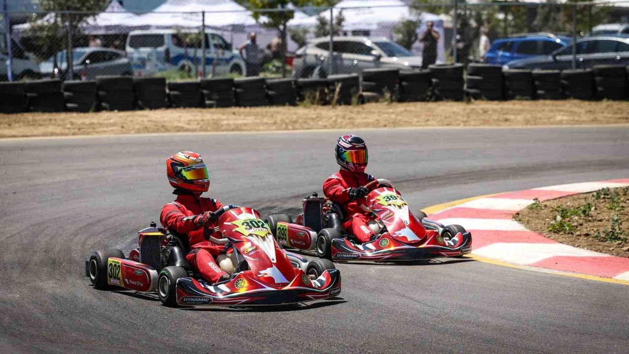 Dynamic Racing Team, Türkiye Karting Şampiyonası'nın 3'üncü ayağında tüm kategorilerde podyuma çıktı