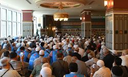 Diyanet İşleri Başkanı Erbaş, Mekke'de Türk hacı adaylarıyla buluştu: