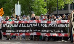 Hollanda'da, İsrail'den gelen F-35 parçaları taşıyan geminin limana yanaşması protesto edildi