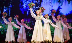 Kırgızistan'da 5. Uluslararası Çocuk Folklor Festivali başladı