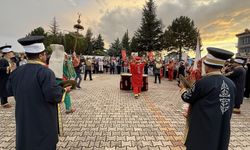 'Kuruluştan Çanakkale'ye Tarih ve Medeniyet Gezisi' Hayme Ana Türbesi'nden başladı